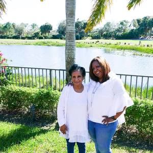 Meet your Posher, Angela